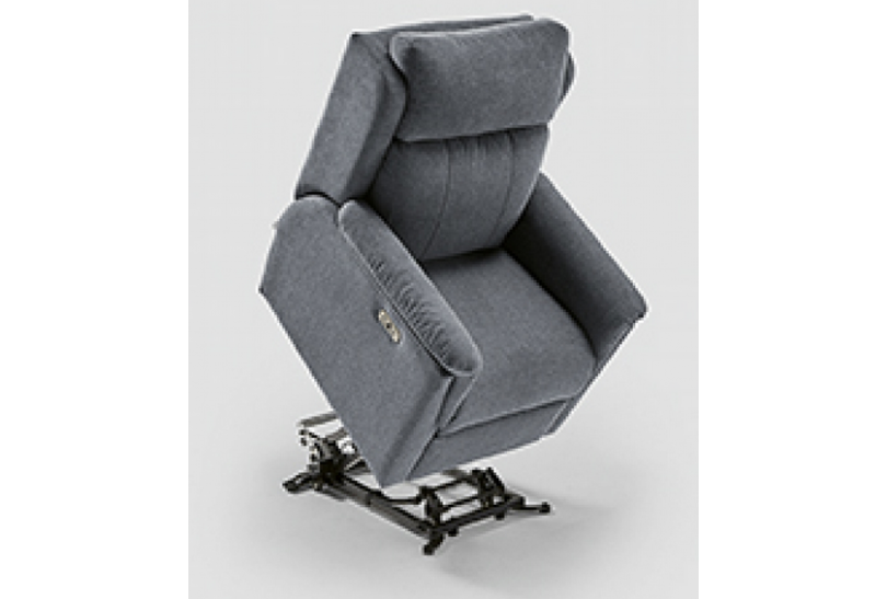 Beneficios de los sillones levanta personas para adultos mayores