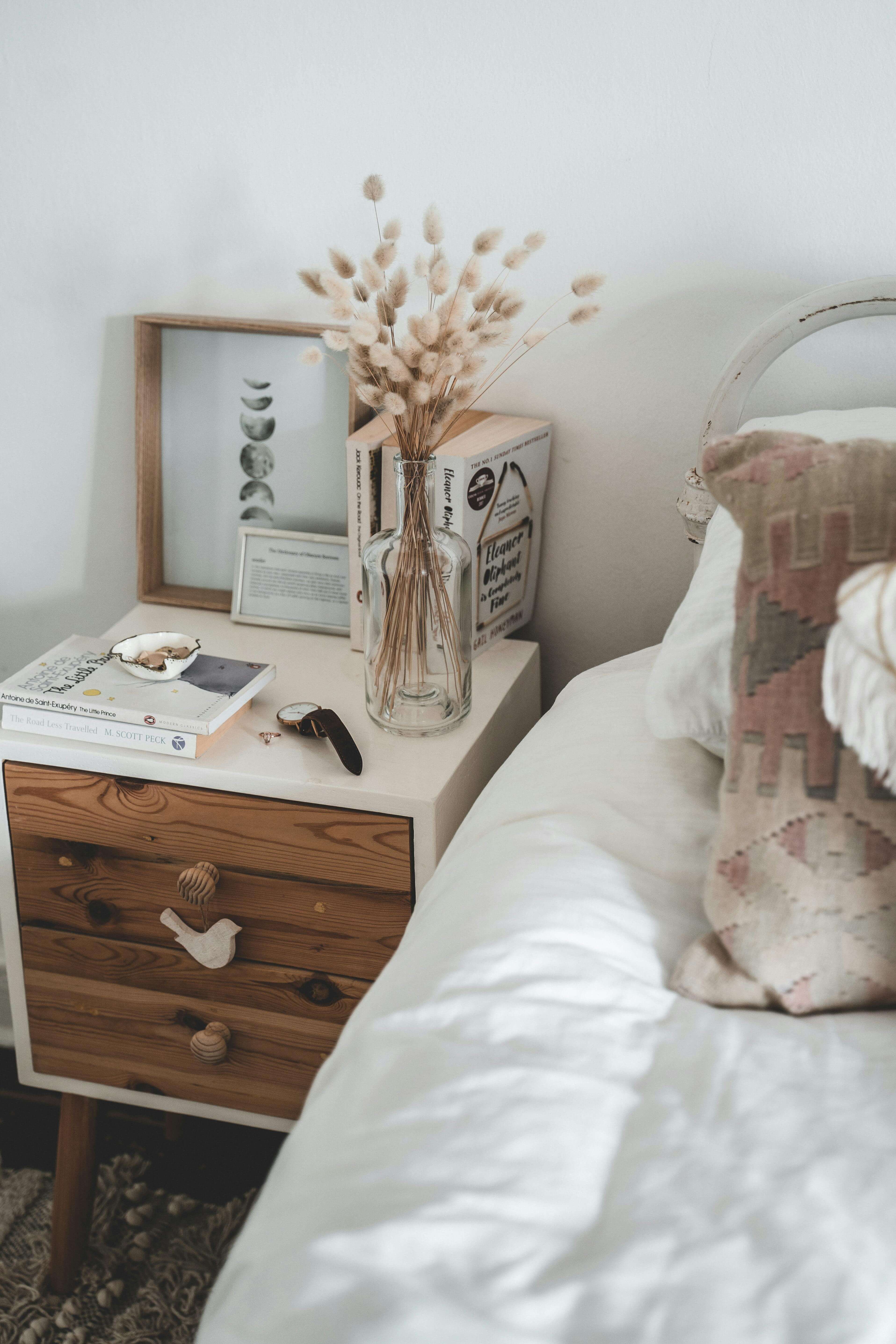 Foto de Taryn Elliott: https://www.pexels.com/es-es/foto/ligero-pared-muro-cama-4440214/
